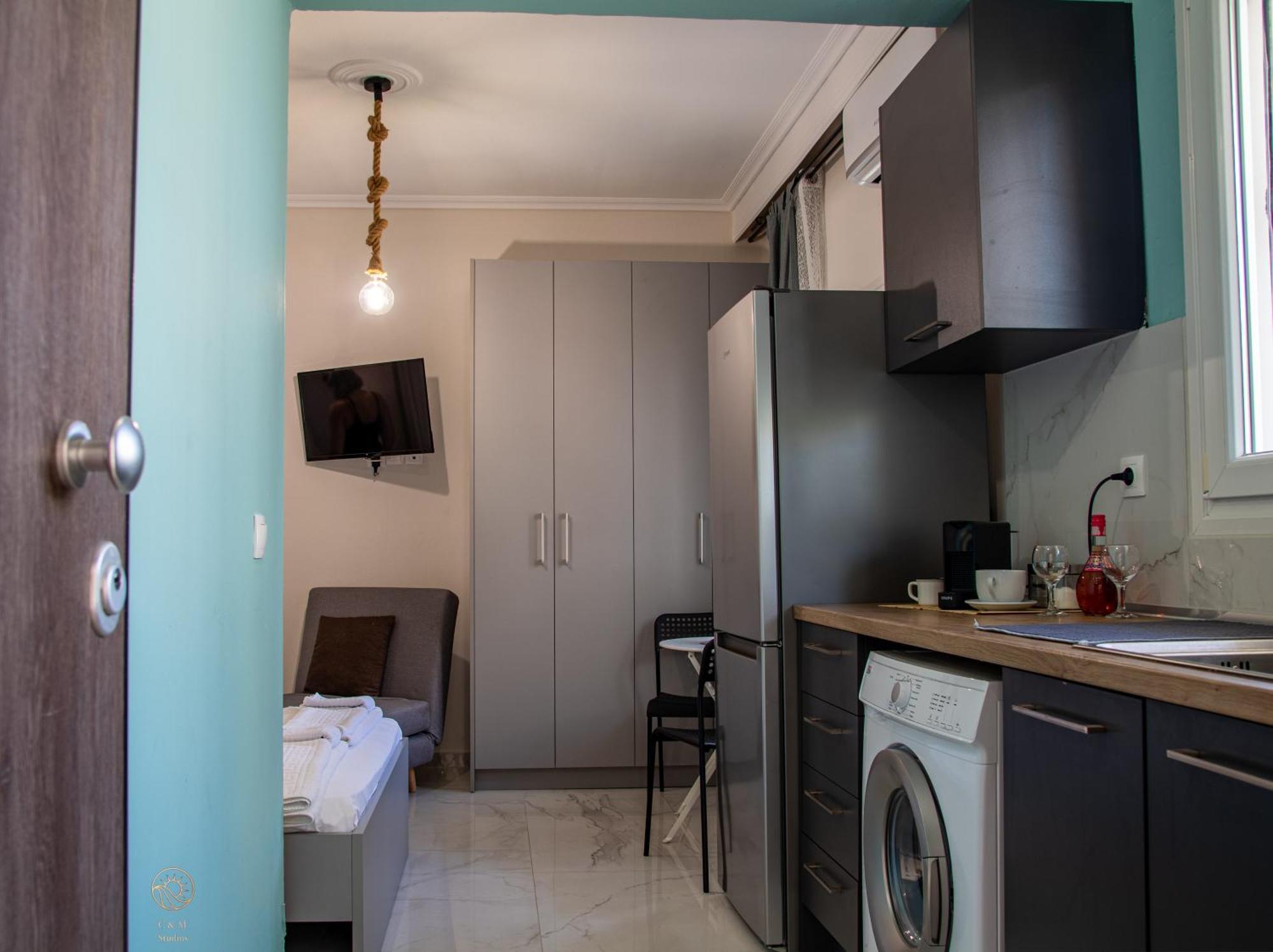 C&m Apartment *